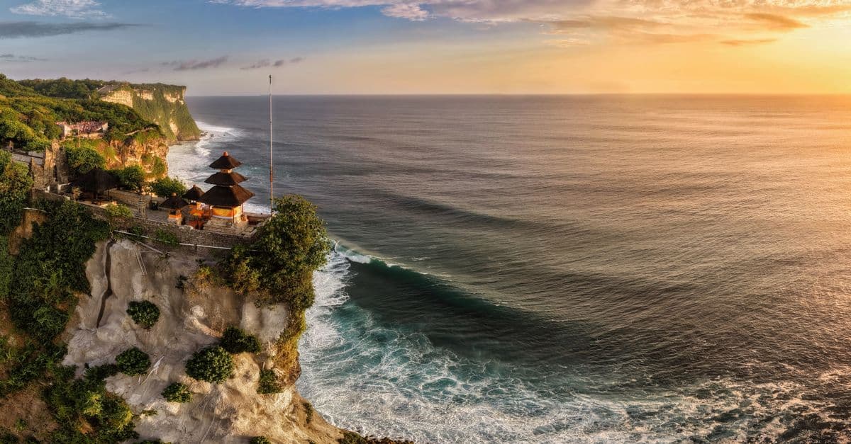 Uluwatu sunset
