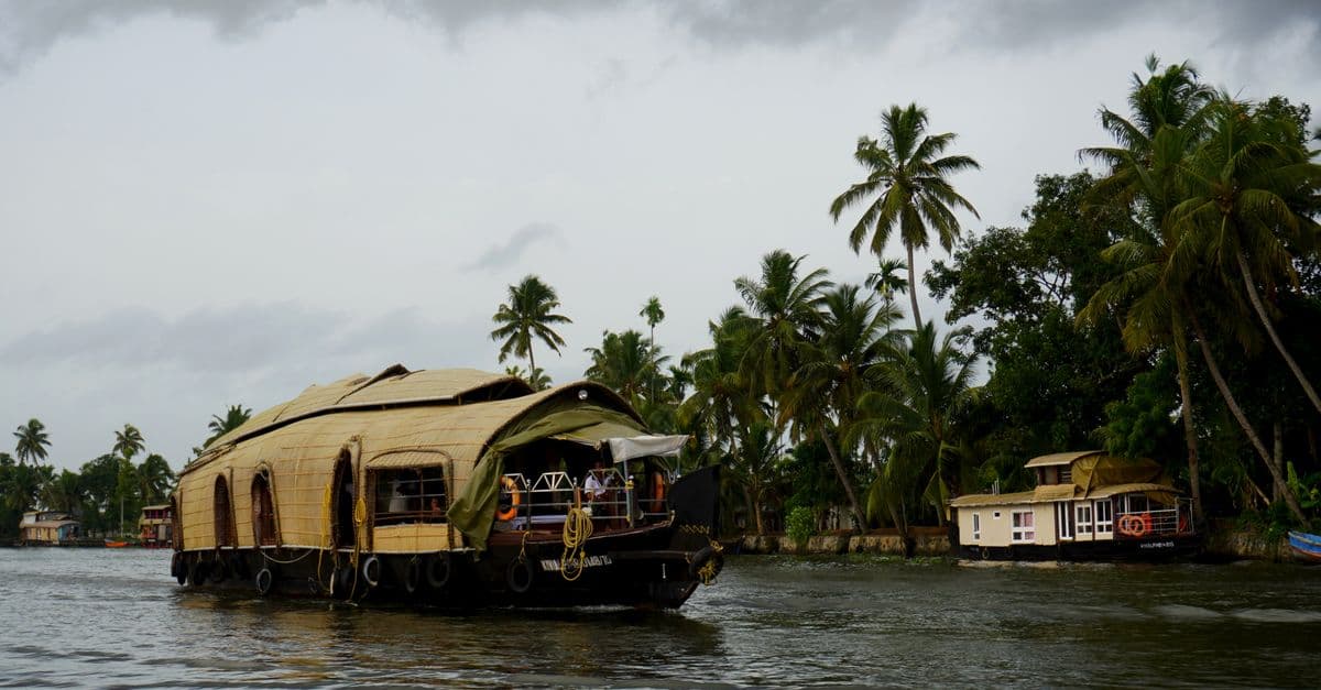 Alleppey — the houseboat